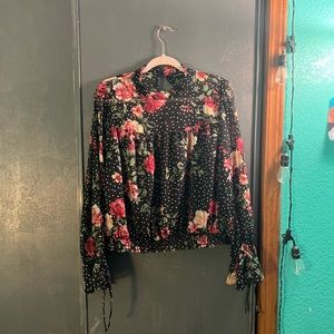 Derek Heart Floral Blouse🌺